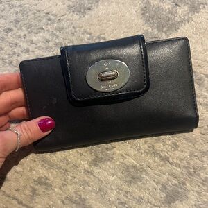 Kate spade black turn key bifold wallet
